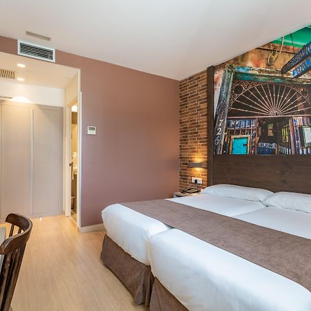 Colectia Hotel Urumea San Sebastian Exterior photo