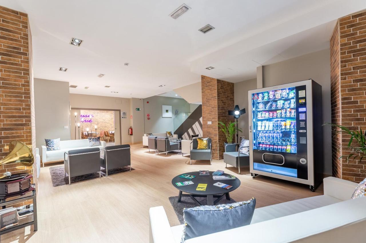 Colectia Hotel Urumea San Sebastian Exterior photo