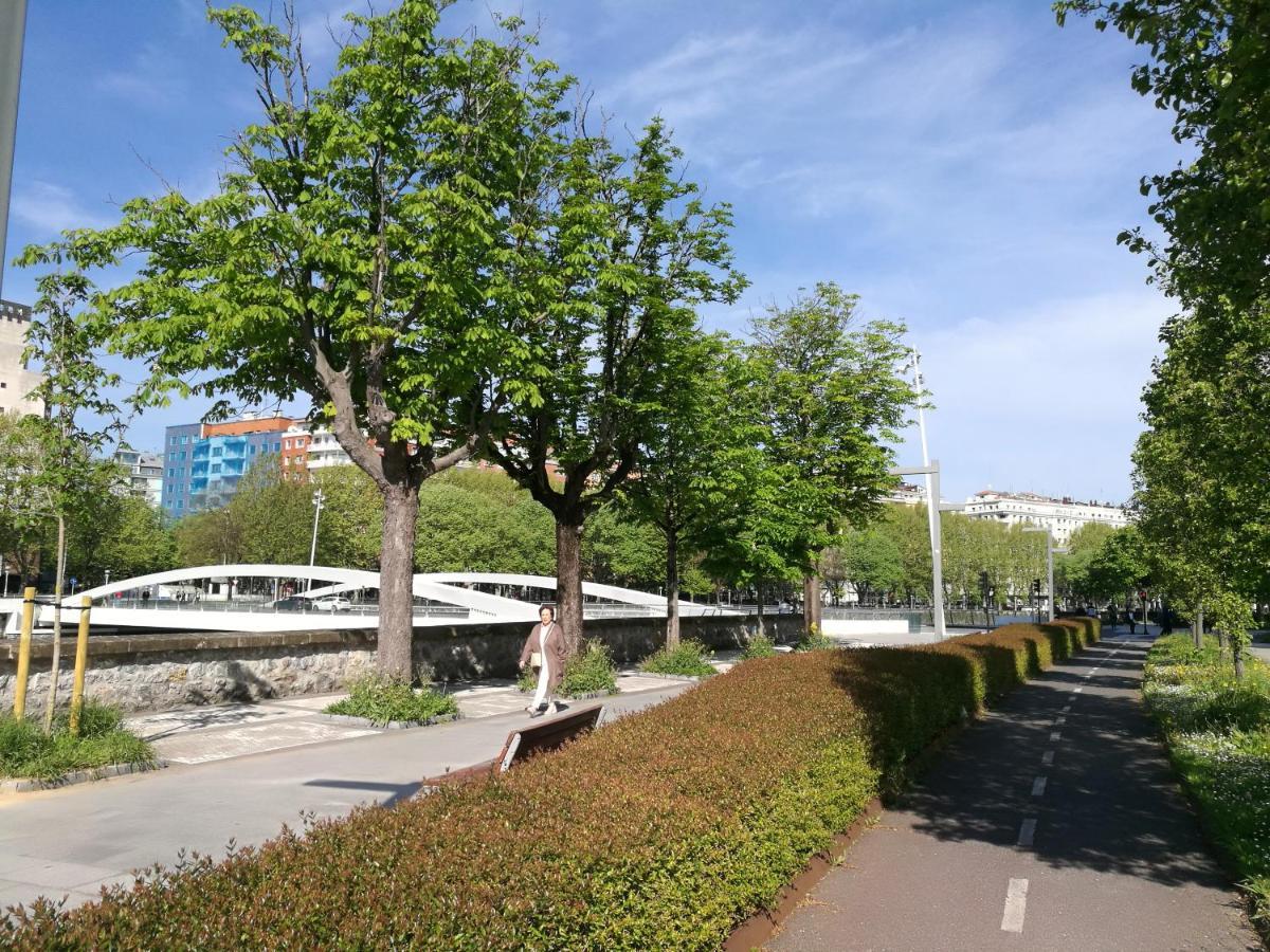 Colectia Hotel Urumea San Sebastian Exterior photo