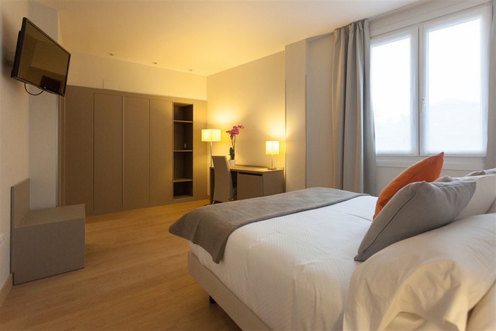 Colectia Hotel Urumea San Sebastian Exterior photo
