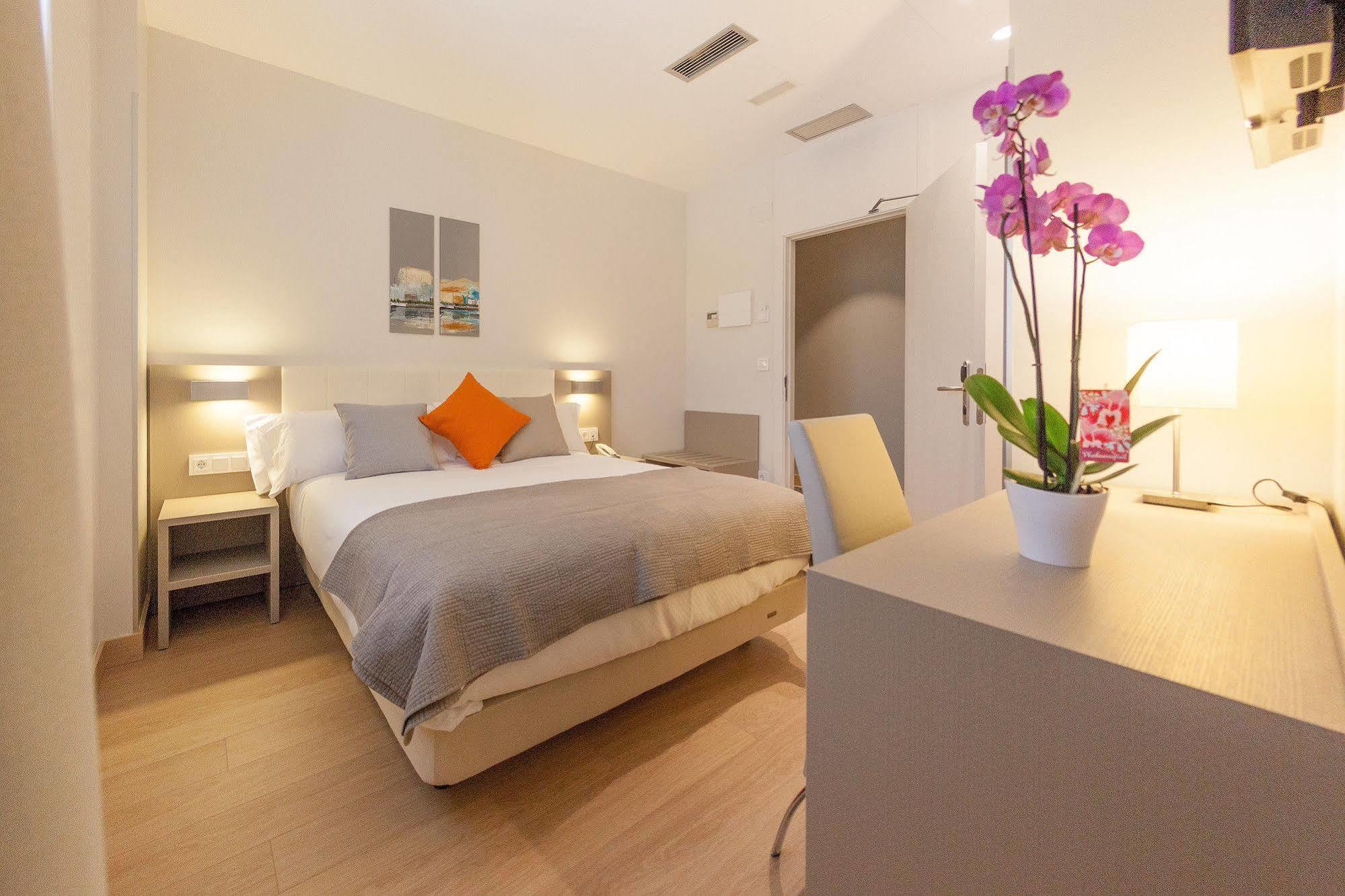 Colectia Hotel Urumea San Sebastian Exterior photo